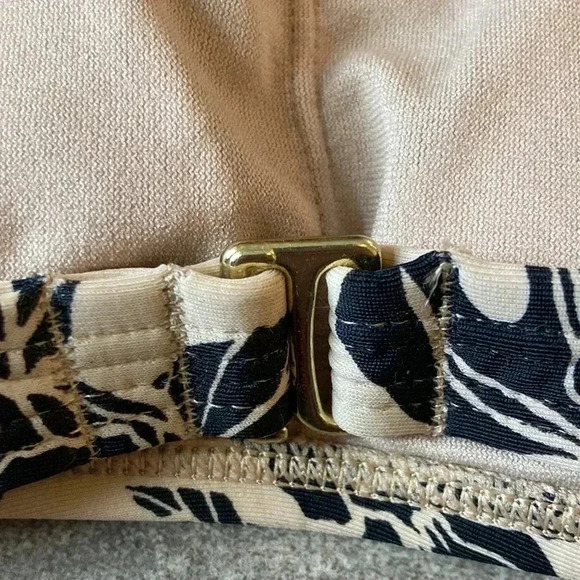 NWT Tropical swim top - Picture 8 of 9